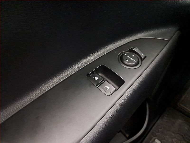 Kia Rio (2023) 1.2 DPI, ČR,1.maj, Serv.kniha - fotka 18 z 20