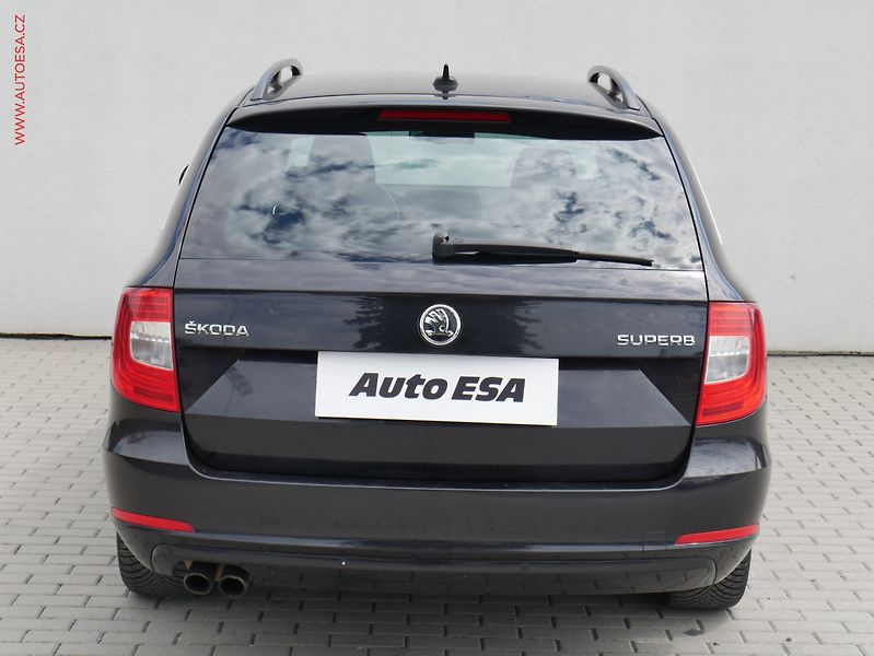 Škoda Superb (2015) 2.0 TDi, DSG, bixen - fotka 5 z 21