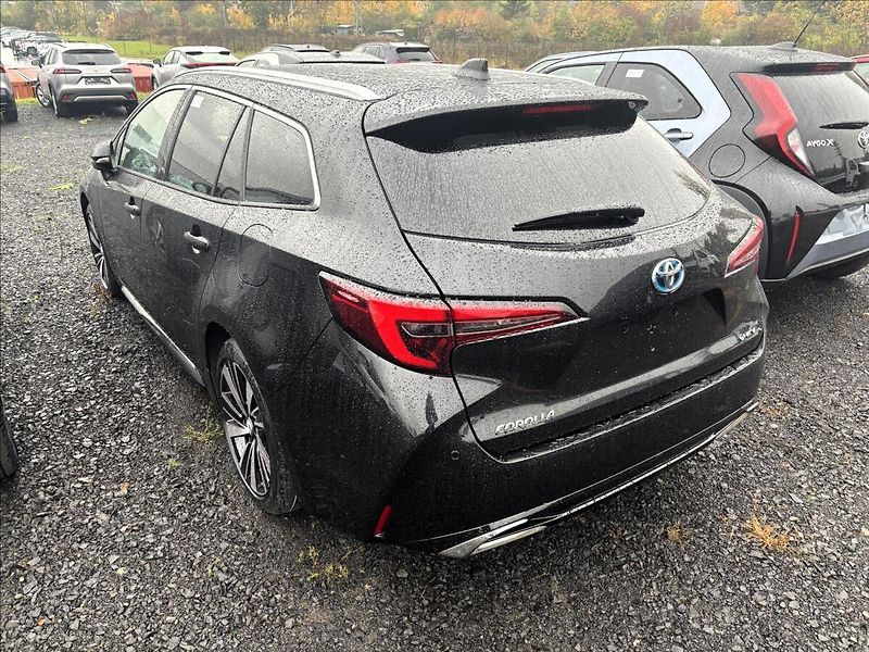 Toyota Corolla 1,8   TS Style HEV - fotka 5 z 7
