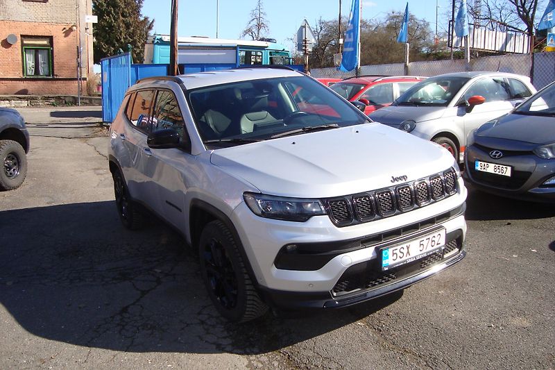 Jeep Compass (2022) 1.3 Night Eagle,ČR,1.Majitel - fotka 9 z 75