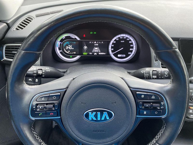 Kia Niro (2017) 1.6 GDI HEV DCT - fotka 11 z 38