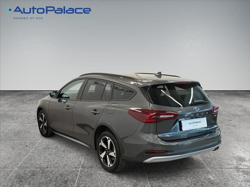 Ford Focus 1,0 i ACTIVE předplacený servi - fotka 6 z 10