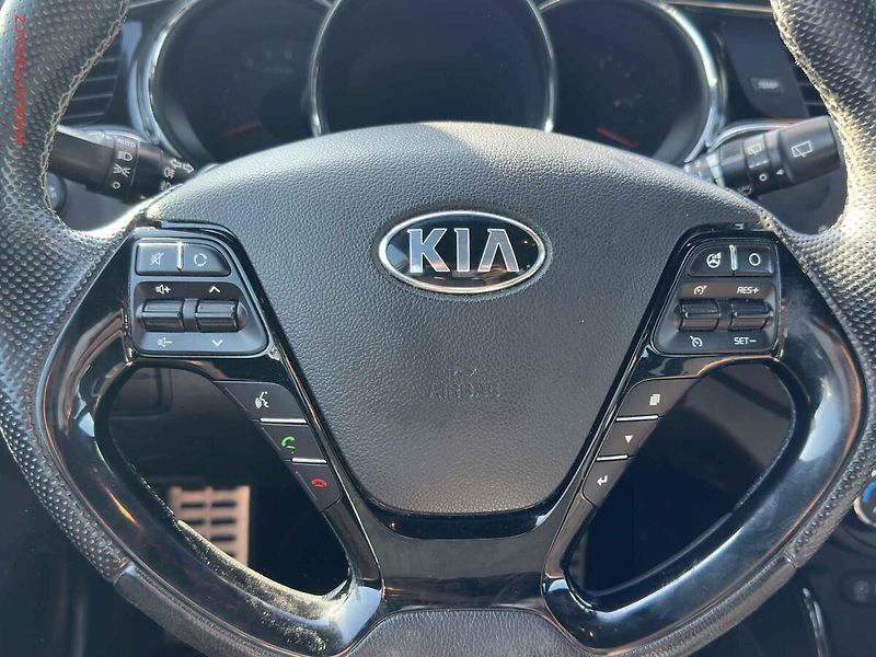 Kia Ceed (2019) 1.6 CRDi, 1.maj,ČR, servis - fotka 12 z 22