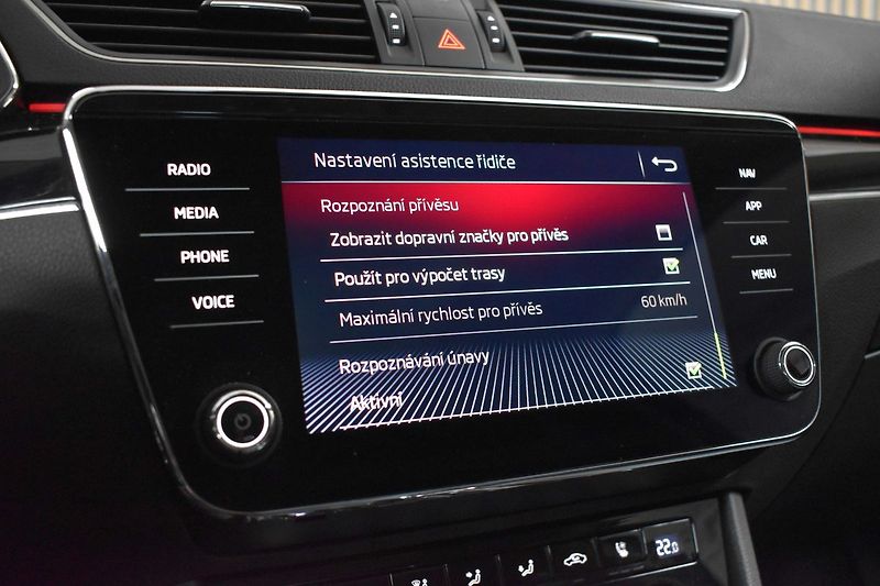 Škoda Superb 2.0 TDI L&K*2xKOLA*DSG*ACC*ČR* - fotka 36 z 42