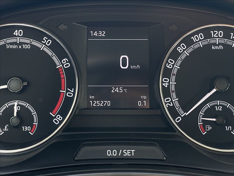 Škoda Fabia 1,0 TSI Combi Style Plus ACC - fotka 10 z 23