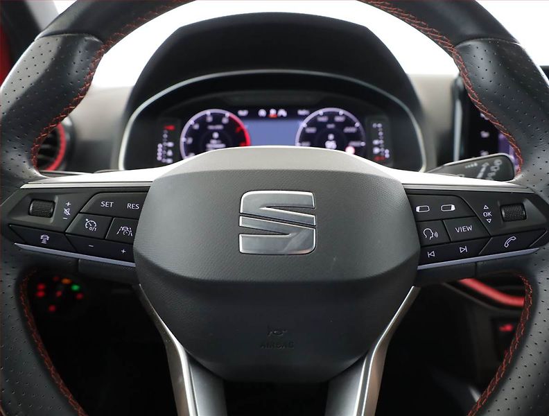 Seat Arona (2022) FR 1.5 TSI - fotka 8 z 21
