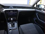 Volkswagen Passat (2021) Business 2.0 TDI, Automat - náhled 8