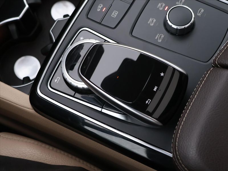 Mercedes-Benz GLS 3,0 350d 190kW 4Matic AMG DPH - fotka 34 z 45