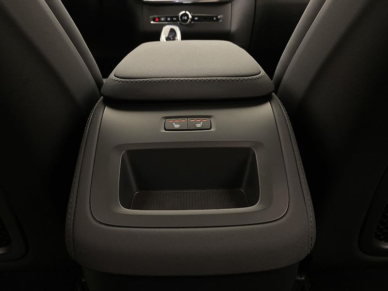 Volvo XC90 (2025) B5 AWD AUT BRIGHT PLUS 7míst - fotka 76 z 76