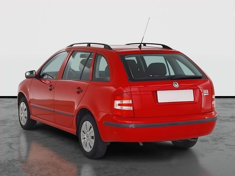 Škoda Fabia (2005) Ambiente 1.2 12V, nová STK - fotka 4 z 14