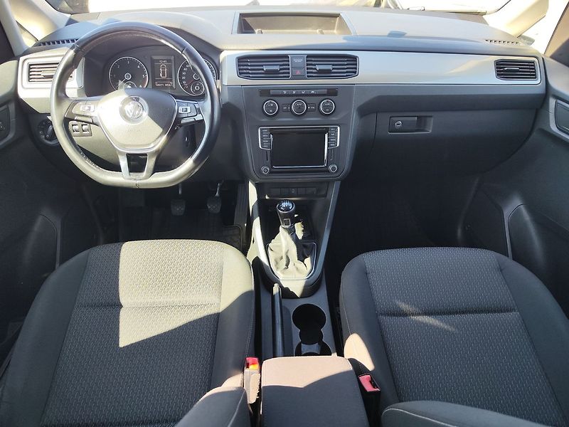 Volkswagen Caddy 2.0 TDi/75kW Trend Maxi - fotka 11 z 26