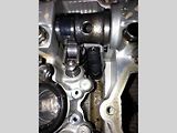 Nástrčný klíč zapomenutý v motoru Mitsubishi Evo.