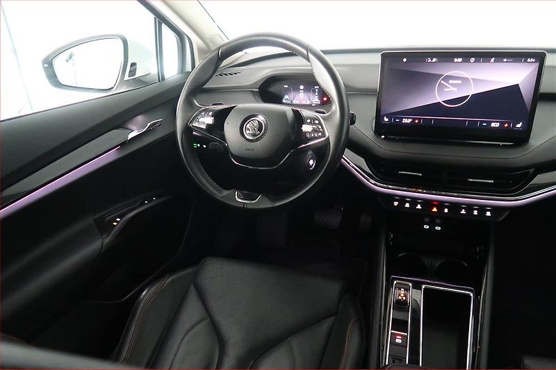 Škoda Enyaq (2021) Lounge iV 80 (82 kWh), SoH 90% - fotka 7 z 22