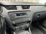 Škoda Octavia 2.0 TDi 110 kW SERVISKA - náhled 14
