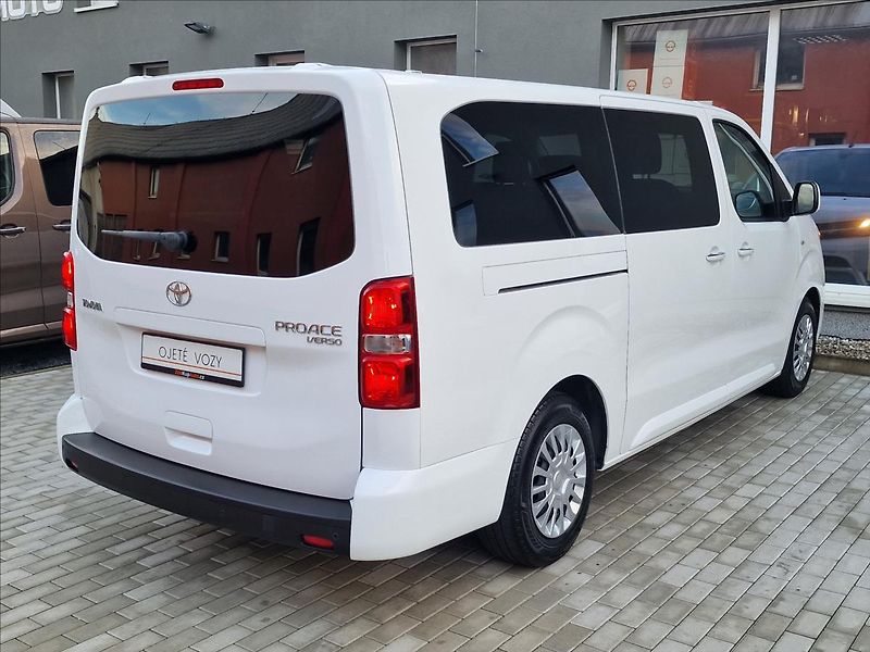 Toyota ProAce Verso 2.0 D-4d 110kW L2 Shuttle, ČR - fotka 10 z 50