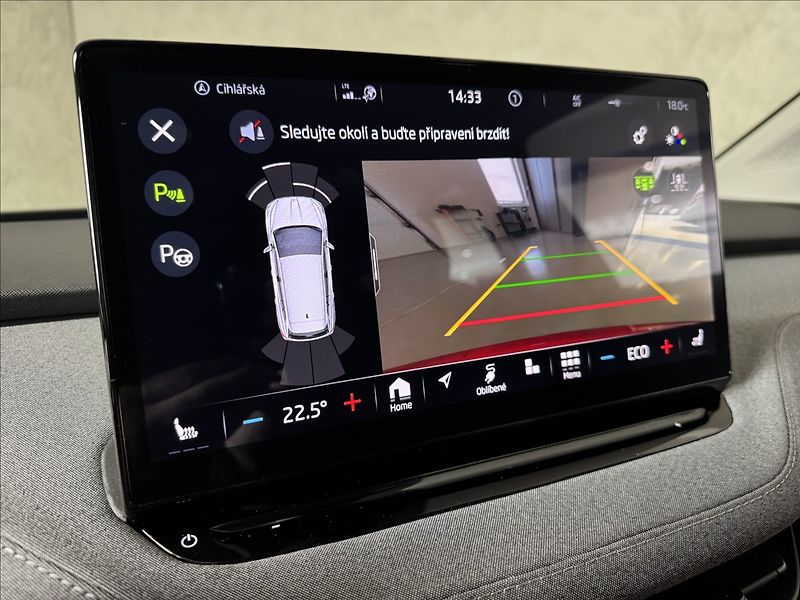 Škoda Enyaq 80 LED Matrix Assist Kamera - fotka 33 z 47