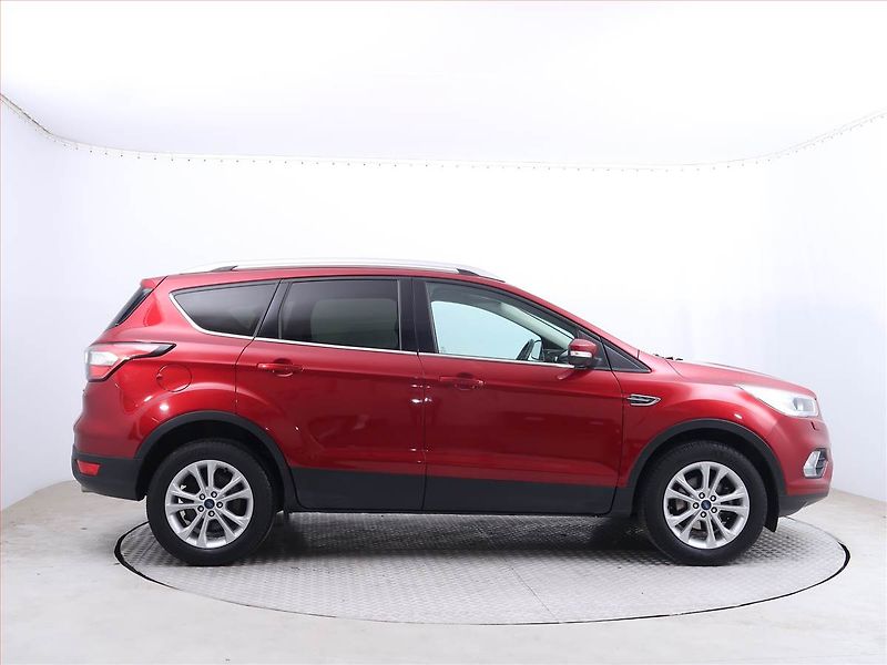 Ford Kuga (2018) 1.5 EcoBoost, Serv.kniha, Kůže - fotka 6 z 22