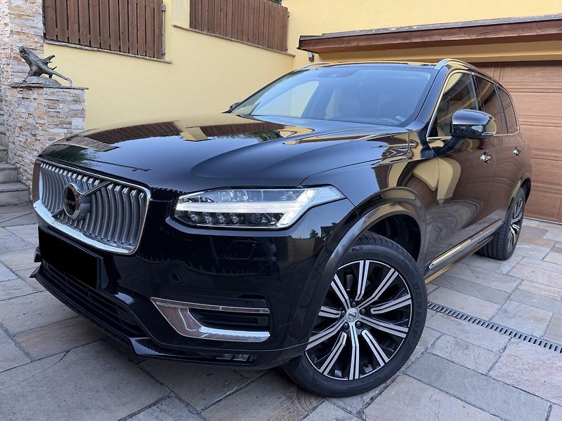 Volvo XC90 (2022) B5 Inscription Auto - fotka 1 z 15