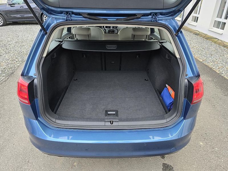 Volkswagen Golf 110kW DSG HIGHLINE -DPH - fotka 36 z 38