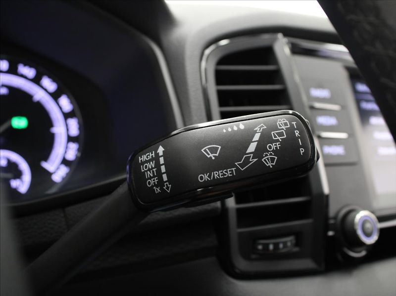 Škoda Karoq 2,0 TDi 110kW DSG 4x4 TZ 62tkm - fotka 18 z 24
