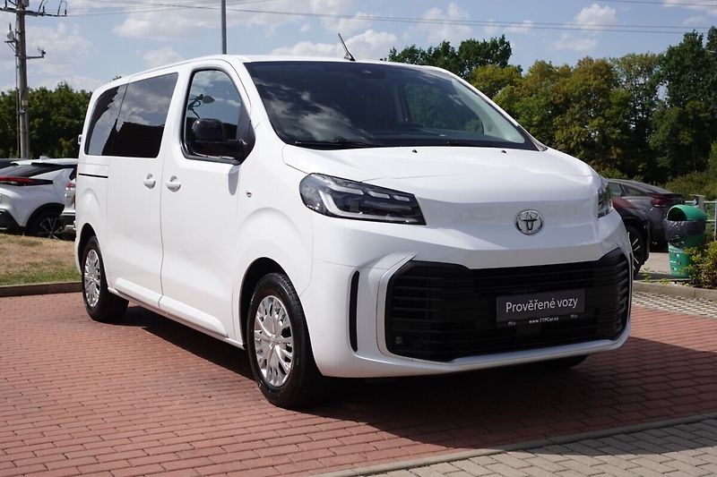 Toyota ProAce 2.0 D-4D 140k L1 Business - fotka 3 z 28