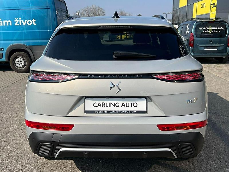 DS Automobiles DS7 (2026) EDITION FRANCE 1.5 BlueHDi 130 - fotka 7 z 34