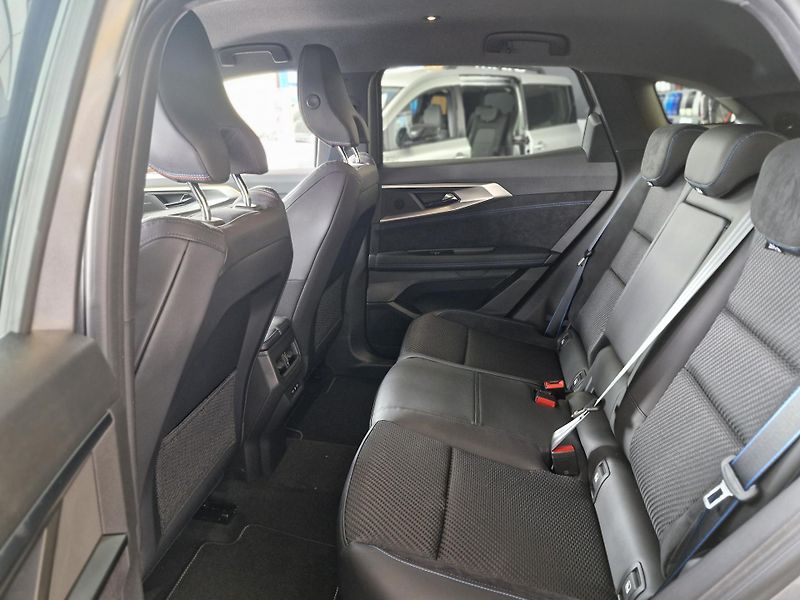 Renault Austral (2026) esprit Alpine mild hybrid 150  - fotka 7 z 9