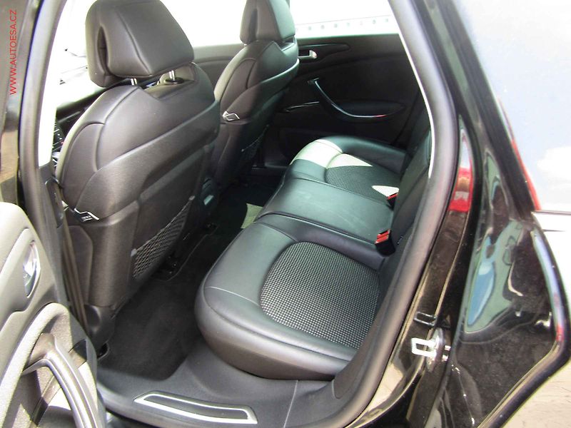 Citroën C5 (2016) 2.0 HDi, AT, bixen, kamera - fotka 10 z 17