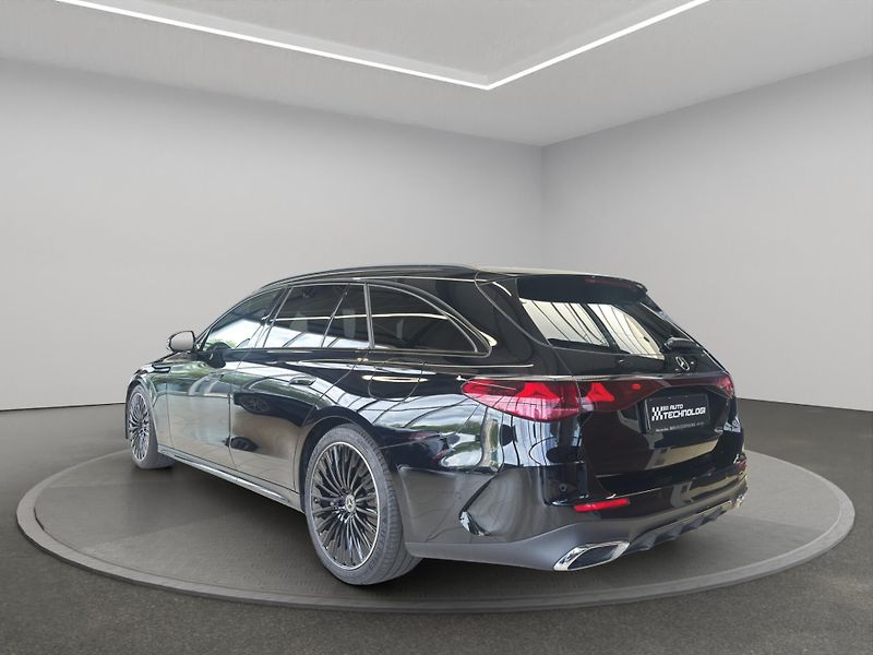 Mercedes-Benz Třídy E (2025) E 300 de 4MATIC - fotka 5 z 23