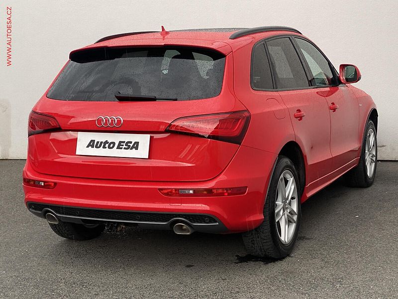 Audi Q5 (2013) 3.0 TDi Quattro, AT, navi - fotka 4 z 23
