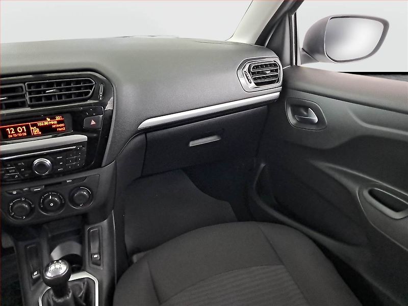 Peugeot 301 (2013) 1.2 VTi, po STK, plně pojízdný - fotka 8 z 15