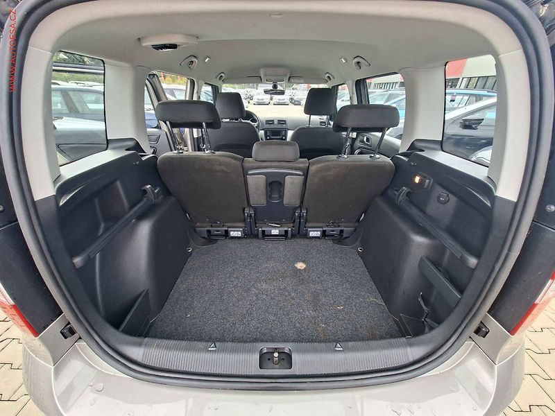 Škoda Yeti (2016) 1.2TSi, 2.maj,ČR, AC - fotka 7 z 17