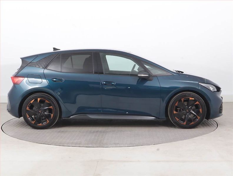 Cupra Born (2022) 58, SoH 93% - fotka 6 z 19