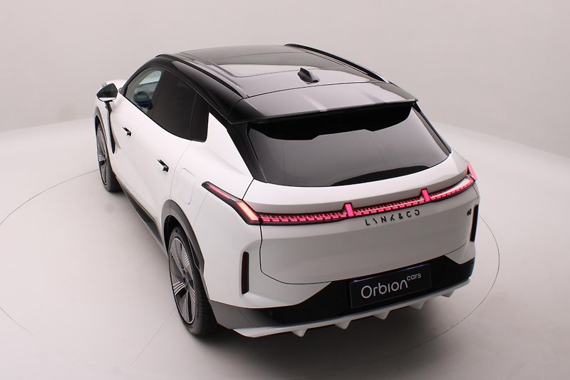 Lynk & Co 08 (2026) MORE PHEV - fotka 17 z 108