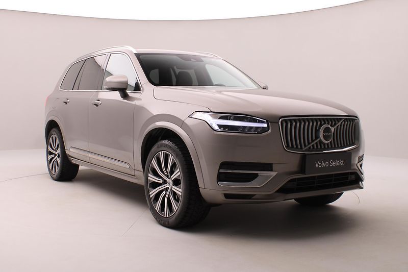 Volvo XC90 B5 AWD INSCRIPTION REZERVACE - fotka 15 z 49