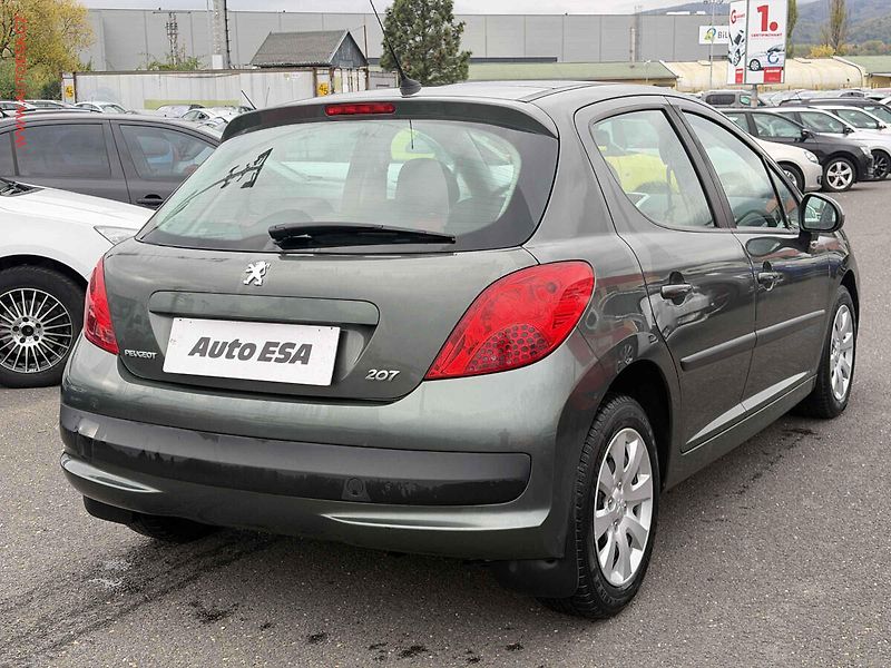 Peugeot 207 (2009) 1.4i, 2.maj,ČR, AC, STK7/28 - fotka 4 z 16
