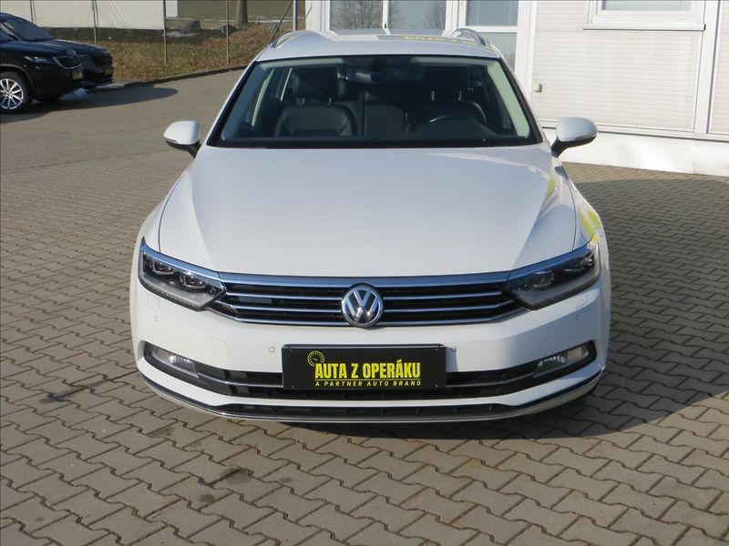 Volkswagen Passat 2,0 TDI 140kW 4MOT DSG H-Line - fotka 2 z 23