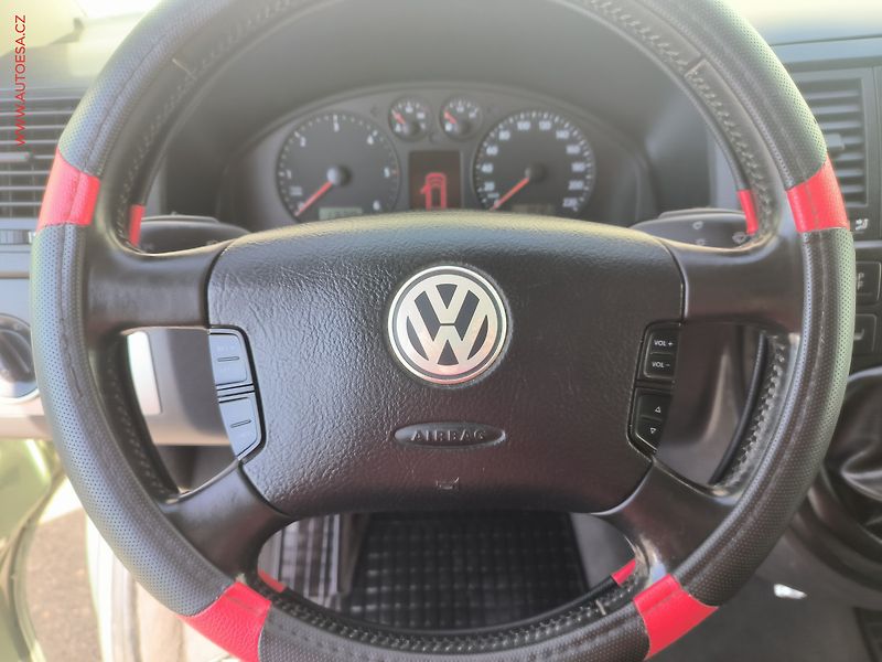 Volkswagen Multivan (2008) 2.5TDI 4x4, ČR, servis.kniha - fotka 18 z 21