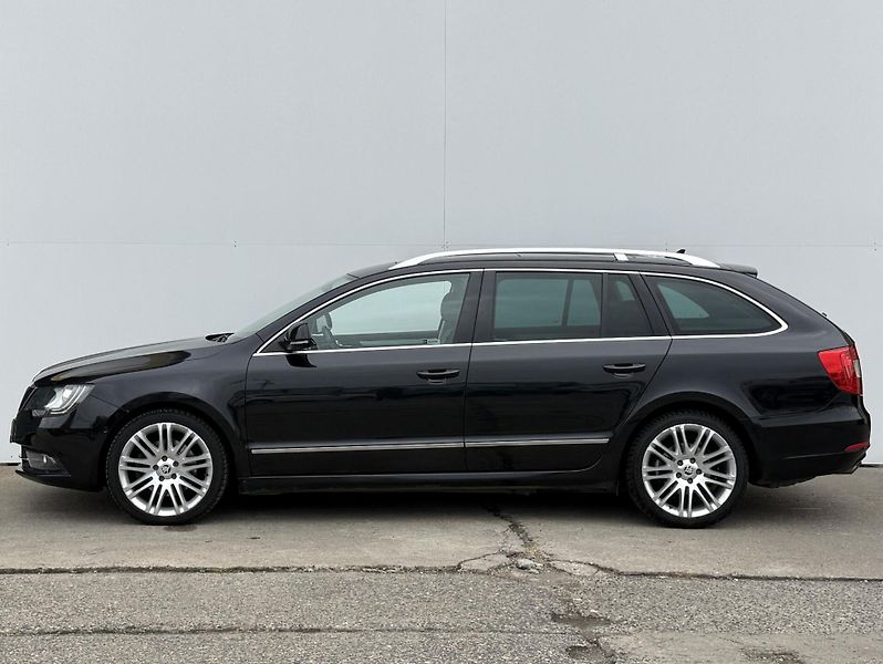 Škoda Superb 2.0 TDI DSG / 125 kW Elegance - fotka 8 z 25