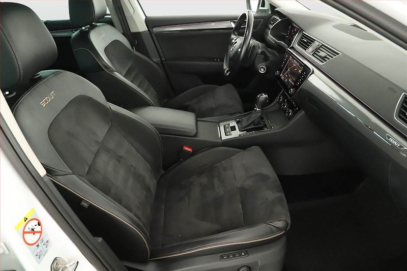 Škoda Superb (2021) 2.0 TDI - fotka 7 z 19