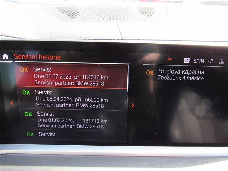 BMW X7 3,0 d xDrive30d 195 kW 7 míst - fotka 22 z 44