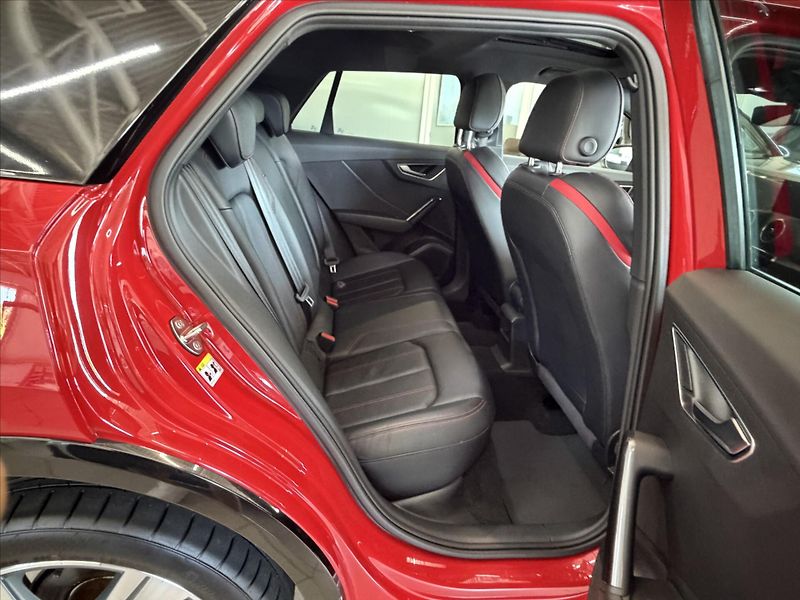 Audi Q2 2,0   140kW Quattro ATM - fotka 11 z 23