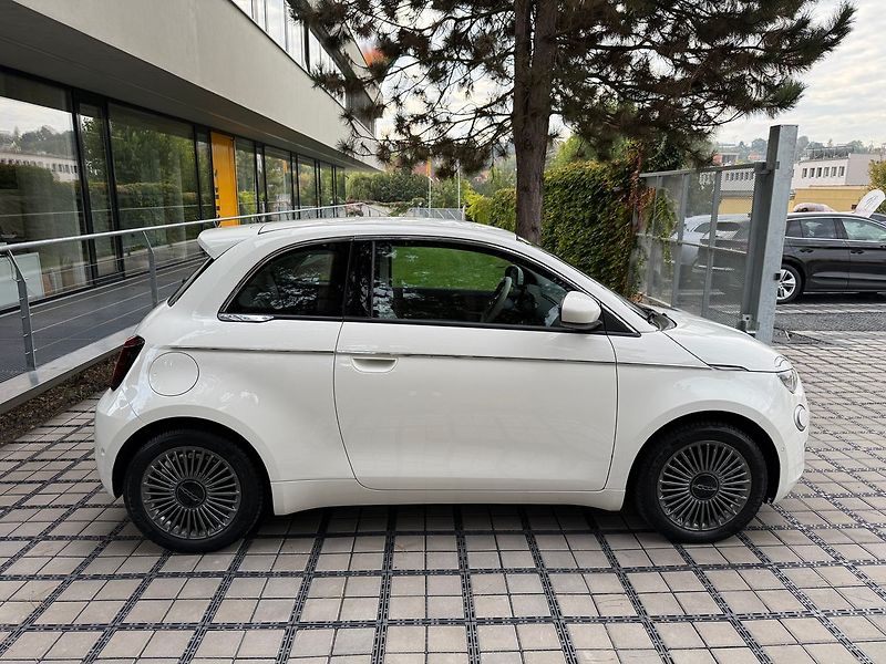 Fiat 500 LaPrima 42 kWh JBL - fotka 31 z 32