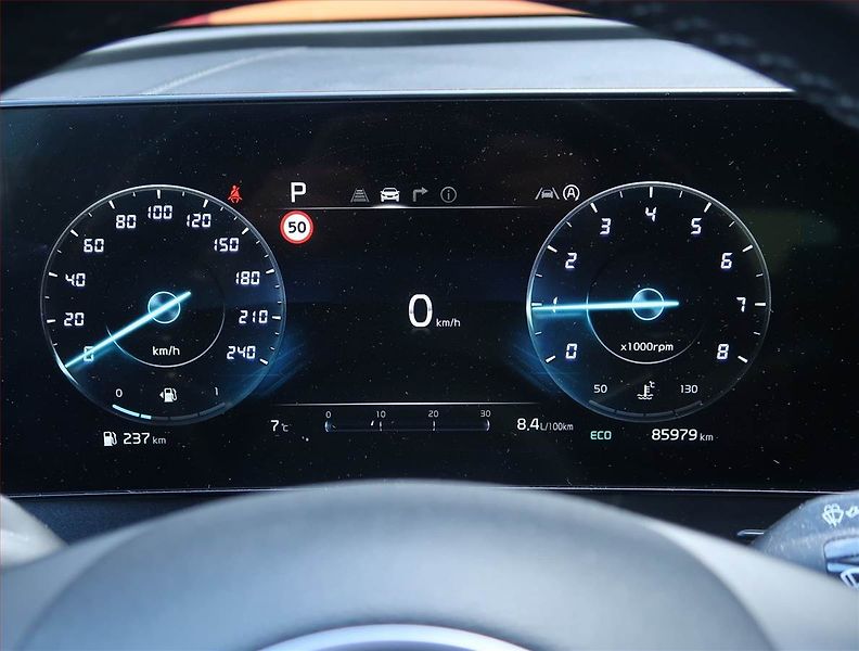 Kia Sportage (2022) 1.6 T-GDI MHEV - fotka 11 z 19