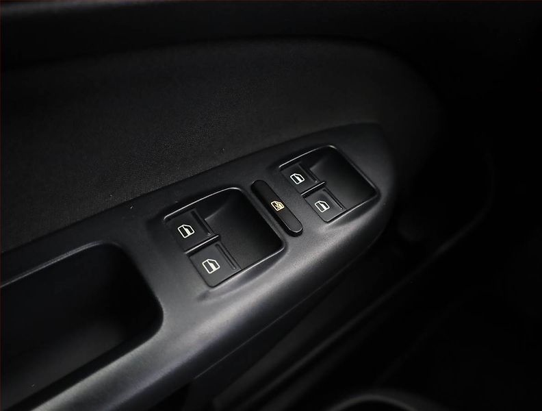 Škoda Octavia (2011) Elegance 1.8 TSI, Serv.kniha - fotka 15 z 17