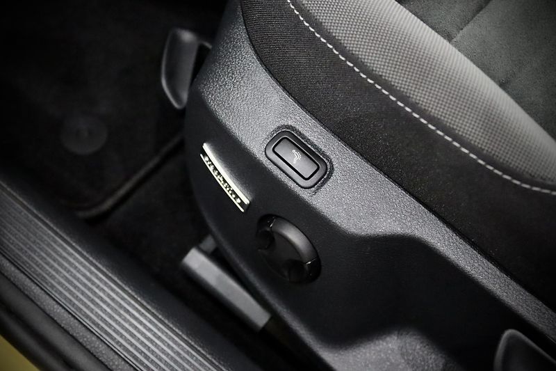 Volkswagen Golf 7 FL Variant 1.4 TSI 92 kW - fotka 17 z 35