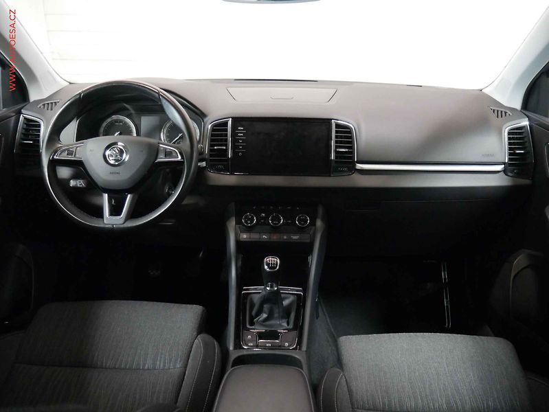 Škoda Karoq (2019) 1.6 TDi, Style, LED, navi - fotka 8 z 23