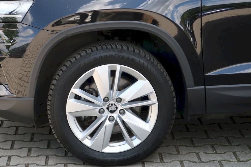 Škoda Karoq (2025) TOP Selection 1.5 TSI 110 kW - fotka 6 z 29