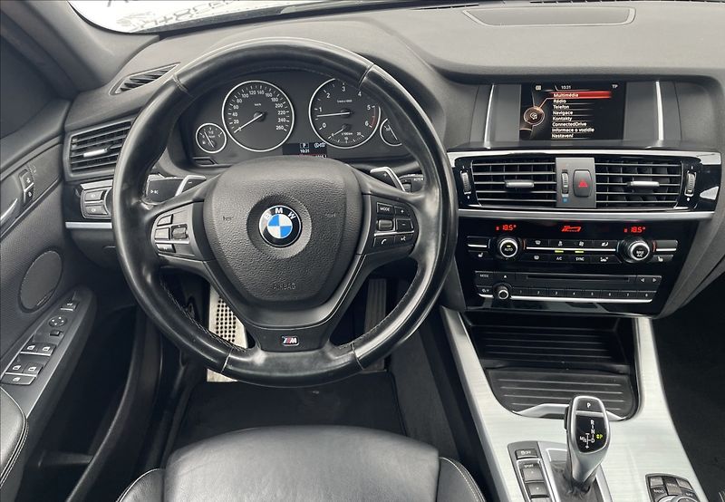 BMW X3 3,0 D,X-Drive,190kW - fotka 13 z 26