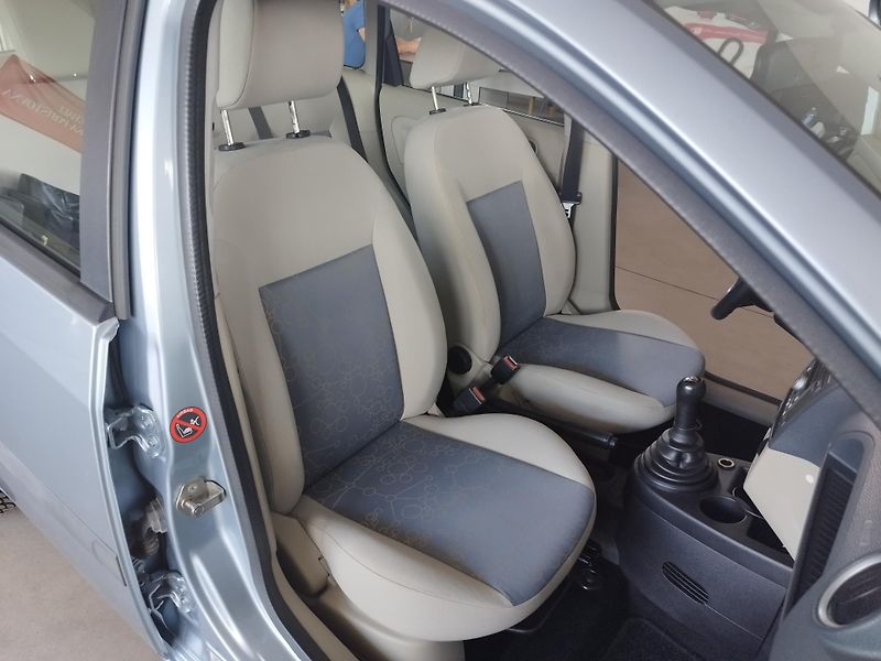 Ford Fiesta (2007) 1,4I,59KW,5.DV.KLIMA,SER.KN - fotka 12 z 22